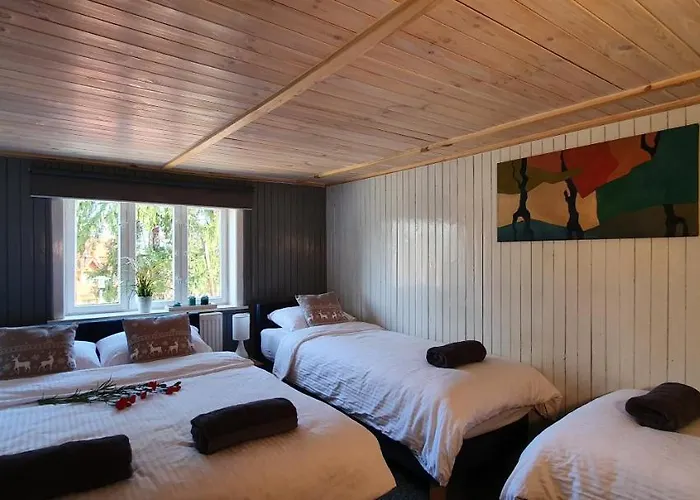 度假居 Artysty 斯克拉斯卡波伦巴